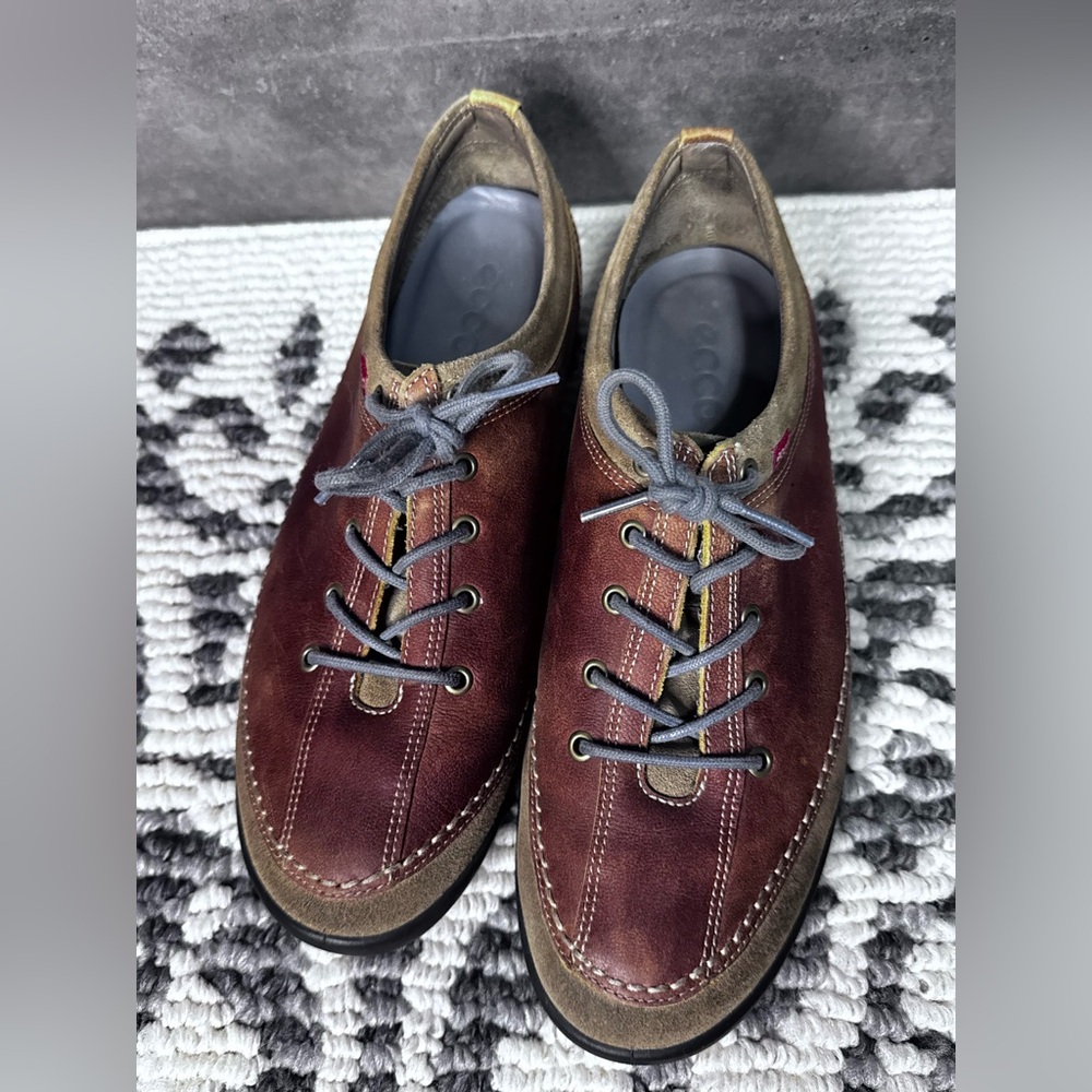 Ecco Burgundy and Brown Suede Lace-Up Oxfords